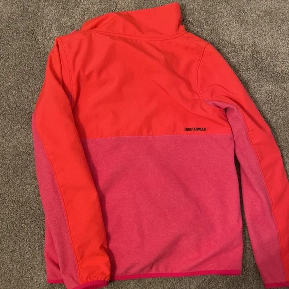 Under armour pull over - Picture 3 of 3